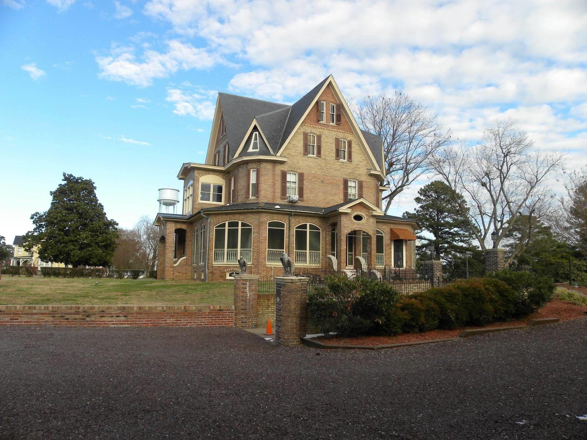 The Gables Victorian Mansion Bed And Breakfast Inn Reedville エクステリア 写真